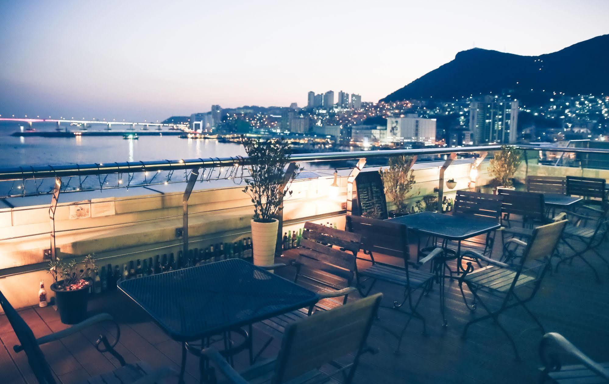 Terra Guesthouse Ciudad Metropolitana de Ciudad Metropolitana de Busan Exterior foto